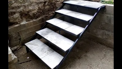 Готовые ступени для крыльца или приставные металлические лестницы? Делаем  сравнительный анализ