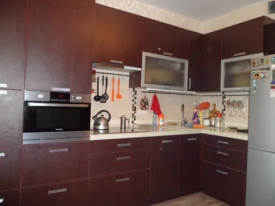 Грейс — двухцветная кухня в неоклассическом стиле из МДФ в пленке ПВХ на  заказ по цене от 70350₽ в Москве - «Пластик Кухни»