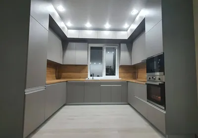Недорогая длинная кухня белого цвета ➤ \"Лорето арт.1\" с высокими антресолями  под потолок