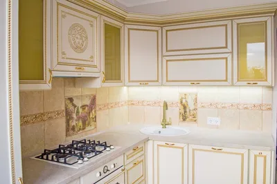 Белая кухня с итальянскими фасадами Афина Оро | Микэвол