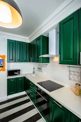 Современный кухонный гарнитур в кухню 9 метров