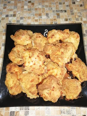 Домашние куриные наггетсы на сковороде с картошкой по-деревенски в духовке  - идеально вкусное сочетание! | KOSHELOT | Дзен