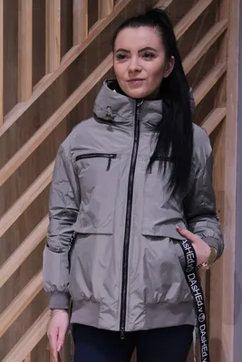 Весенние женские куртки - коллекция весна 2020 | Rain jacket, Fashion,  Jackets