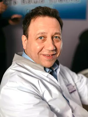 Дронов Георгий Александрович - Драмматический актер - Биография