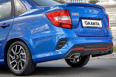 Дилерам отгрузили первые Lada Granta Drive Active (ФОТО)