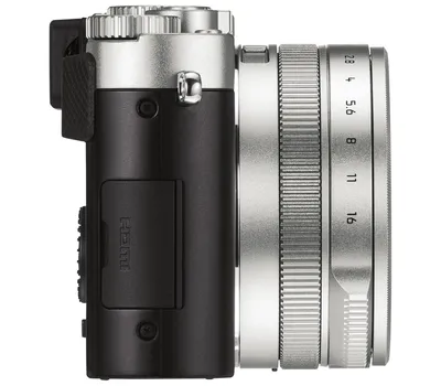 Компактный фотоаппарат Leica D-Lux 7 серебристый купить за 0 руб.