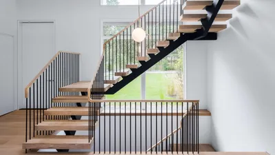Как выбрать лестницу в дом: несколько практических советов – блог компании  Лебедевъ