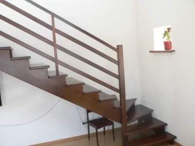 Лестница КЛ-1 на двух зигзагообразных косоурах | Лестницы на заказ в Ижевске