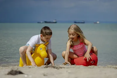 Где провести семейный отпуск: лучшие курорты России для отдыха с детьми на  море — Яндекс Путешествия