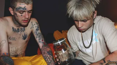 Лучший друг снял смерть эмо-рэпера Lil Peep на видео - KP.RU