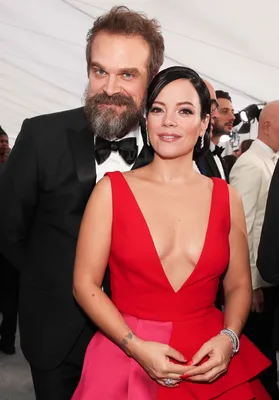 Lily Allen Debuts Chic Copper Bob During Night Out with David Harbour