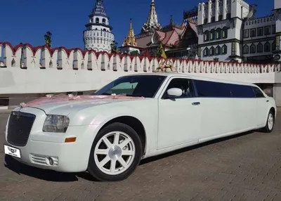 Лимузин Chrysler 300 C RR-Style №524 прокат в Москве от 2500 рублей