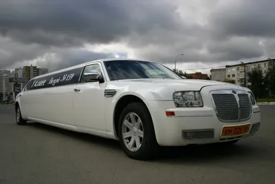 10 Passenger Chrysler 300 Stretch Limo - Aadvanced Limousines