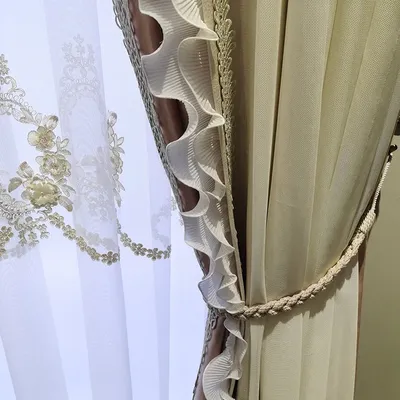 Скатерть Кружевница, лен, с кружевом молочный