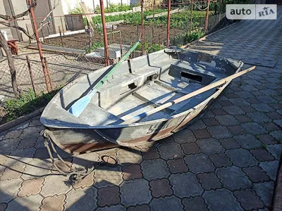 Моторная лодка Язь 320: 1 300 $ - Моторная лодка Кривой Рог на Olx