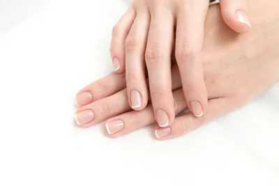 Лунки на ногтях – значение формы и цвета лунул для здоровья