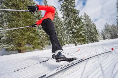 Все, что нужно знать о беговых лыжах перед тем, как выходить на лыжню.