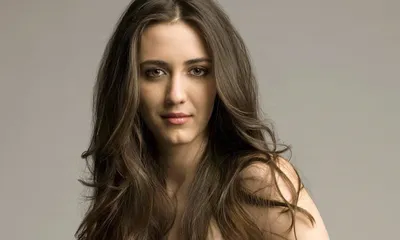 ✓ Madeline Zima