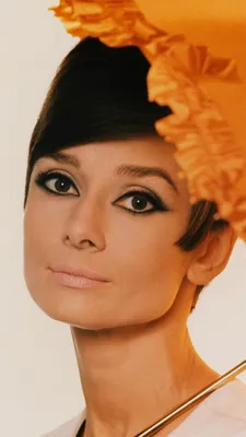 Во все глаза: макияж в стиле 60-х годов
