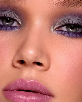MANLY PRO on Instagram: “Фиолетовые тени в макияже это яркий и смелый  акцент. Все оттенки фиолетовых теней счи… | Макияж, Персиковый макияж глаз,  Макияж для глаз