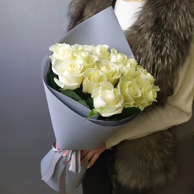 Купить свадебный букет из белых роз по доступной цене с доставкой в Москве  и области в интернет-магазине Город Букетов