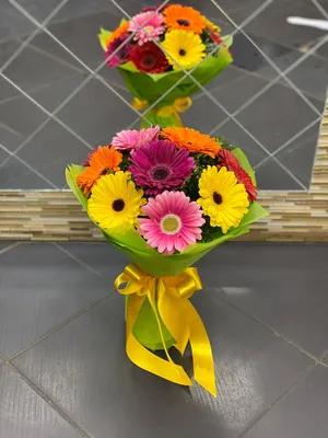 SIMPLE BOUQUETS