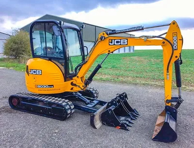 Мини-экскаватор JCB 8030 ZTS в аренду в Москве и области, цена за смену от  13 200 руб