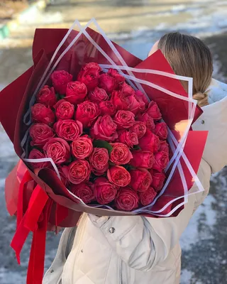 Малиновые розы 15 шт. купить с доставкой в Москве. Цена от 2100 ₽