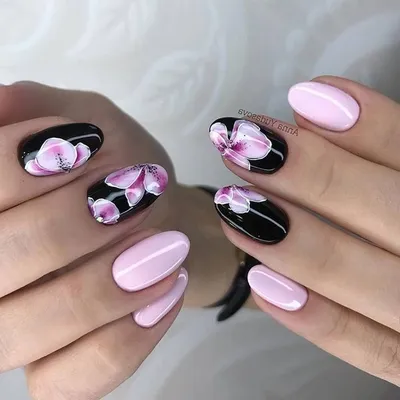 Топ нейл-мастеров on Instagram: “Автор @larisa_ilina80. Ставь тег  #топмастеров и твои работы смогут попасть … | Дизайн цветочного маникюра,  Цветы на ногтях, Гвоздь