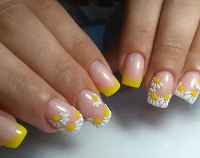 Любите ромашки так, как люлбю их я?🥰🌼 _ _ _ #педикюрсерпухов  #vitalia_nails #маникюр #маникюрсерпухов.. | ВКонтакте