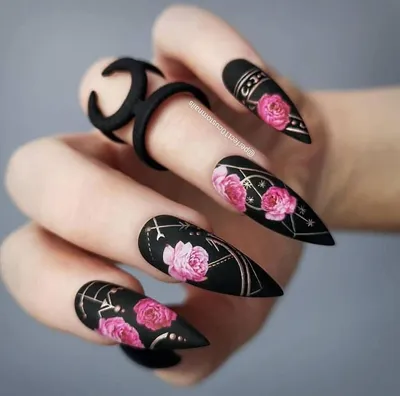 Дизайн ногтей с рисунками цветов