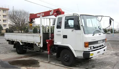 Кран-манипулятор 5/5 тонны на базе ISUZU в аренду по цене от 12000 руб. по  Москве и области | Компания «ТехМСК» тел. +7 (985) 095-00-50