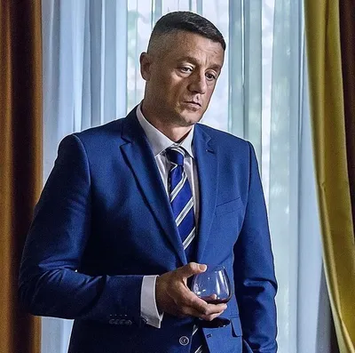 Бросил дочь, страдал от алкоголизма, избил Анастасию Макееву – за что  корили Алексея Макарова | STARHIT