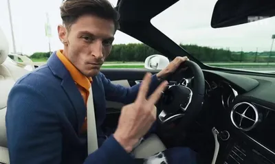 Павел Воля продает любимую машину с номерами ХАМ - Quto.ru