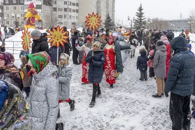 Масленица пришла. Студенты ВВГУ отмечают русский народный праздник .  Владивостокский государственный университет ВВГУ