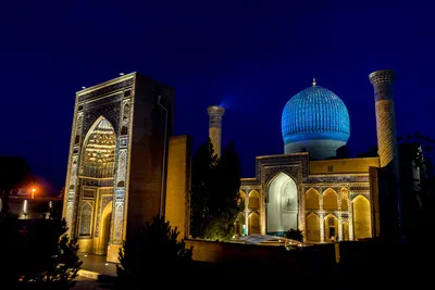 Узбекистан: Мавзолей Гур-Эмир в Самарканде в хорошем качестве
