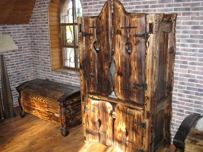 Купить мебель под старину из массива дерева от производителя «WoodDacha»
