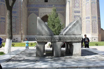 Узбекистан: Величественная мечеть Биби-Ханым на фото