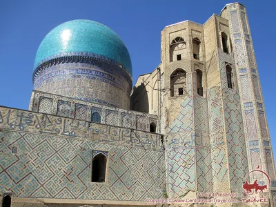 Узбекистан: Красивая мечеть Биби-Ханым на фото