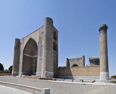Узбекистан: Историческая мечеть Биби-Ханым на фото