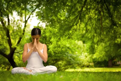Как начать медитировать дома: советы эксперта