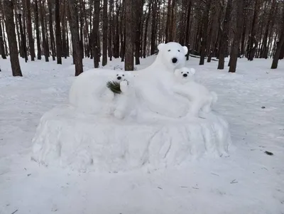 Уникальный образ медведя из снега для ваших фотообоев