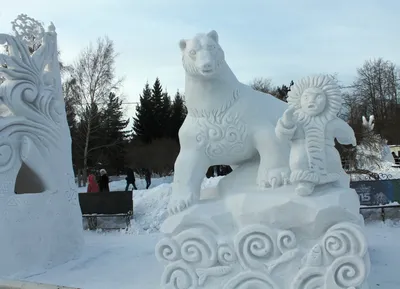 Фото медведя из снега – идеальное решение для ваших обоев