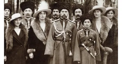 Очаровательные образы: Медведев и Николай II