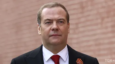 Увлекательные снимки Медведева в пьяном виде