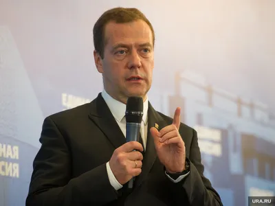 Фотографии Медведевых трусов: обложки журналов и фон для экрана