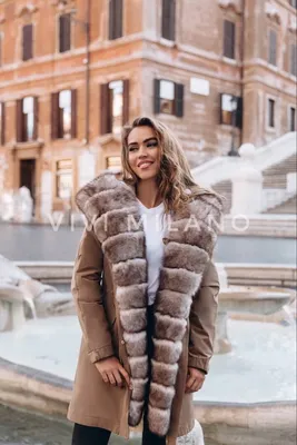 https://leashop.com.ua/p639750160-zimnyaya-zhenskaya-parka.html