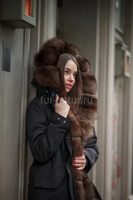 Парка женская с енотом укороченная ⋆ Пуховики и меховые изделия от Modern  Winter: куртки, парки, дубленки