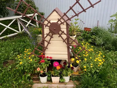Дача Сад Огород: идеи, решения on Instagram: “⠀ Декоративная садовая  ветряная мельница своими руками. Такая постройка гармони… | Ветряная  мельница, Ландшафт, Огород
