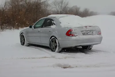 Mercedes E63 amg зимой» — создано в Шедевруме